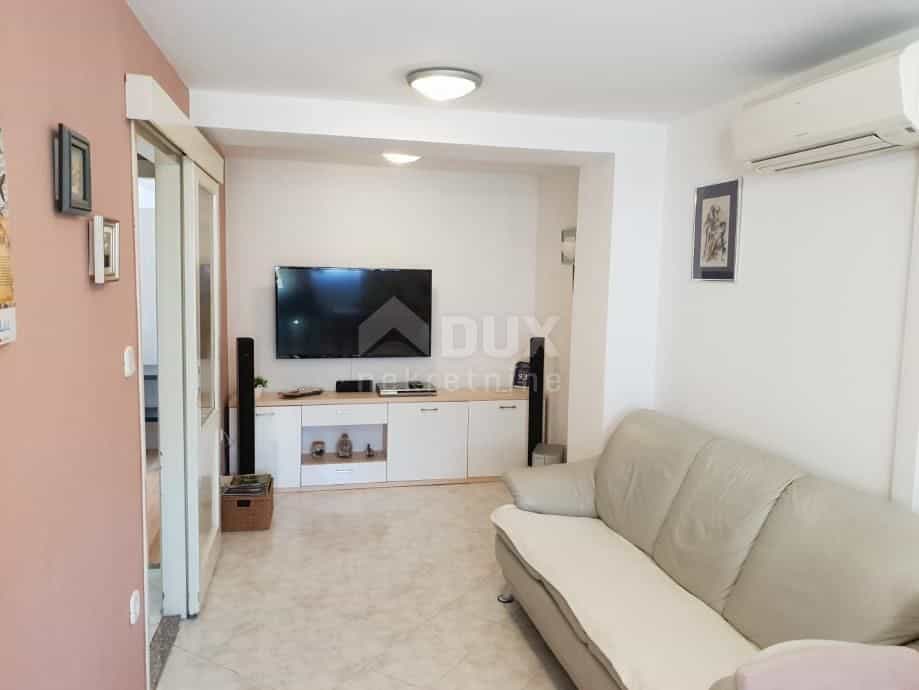 公寓 在 Zadar, Zadarska županija 10788982