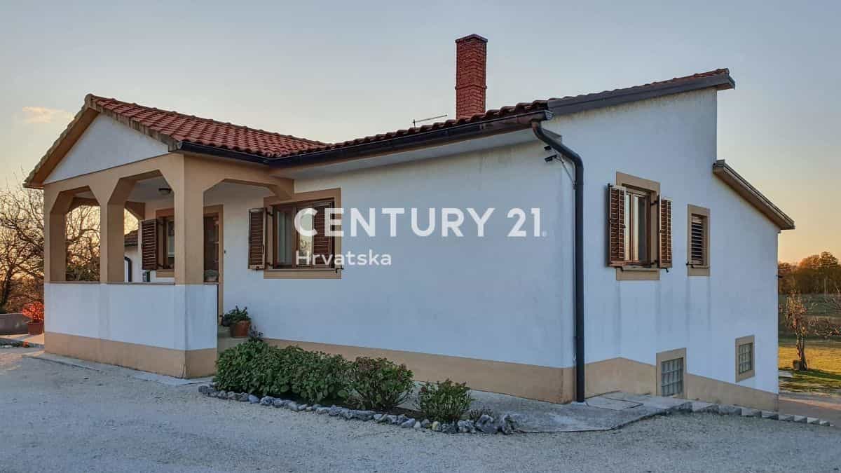 House in Gračišće, Istria County 10789049