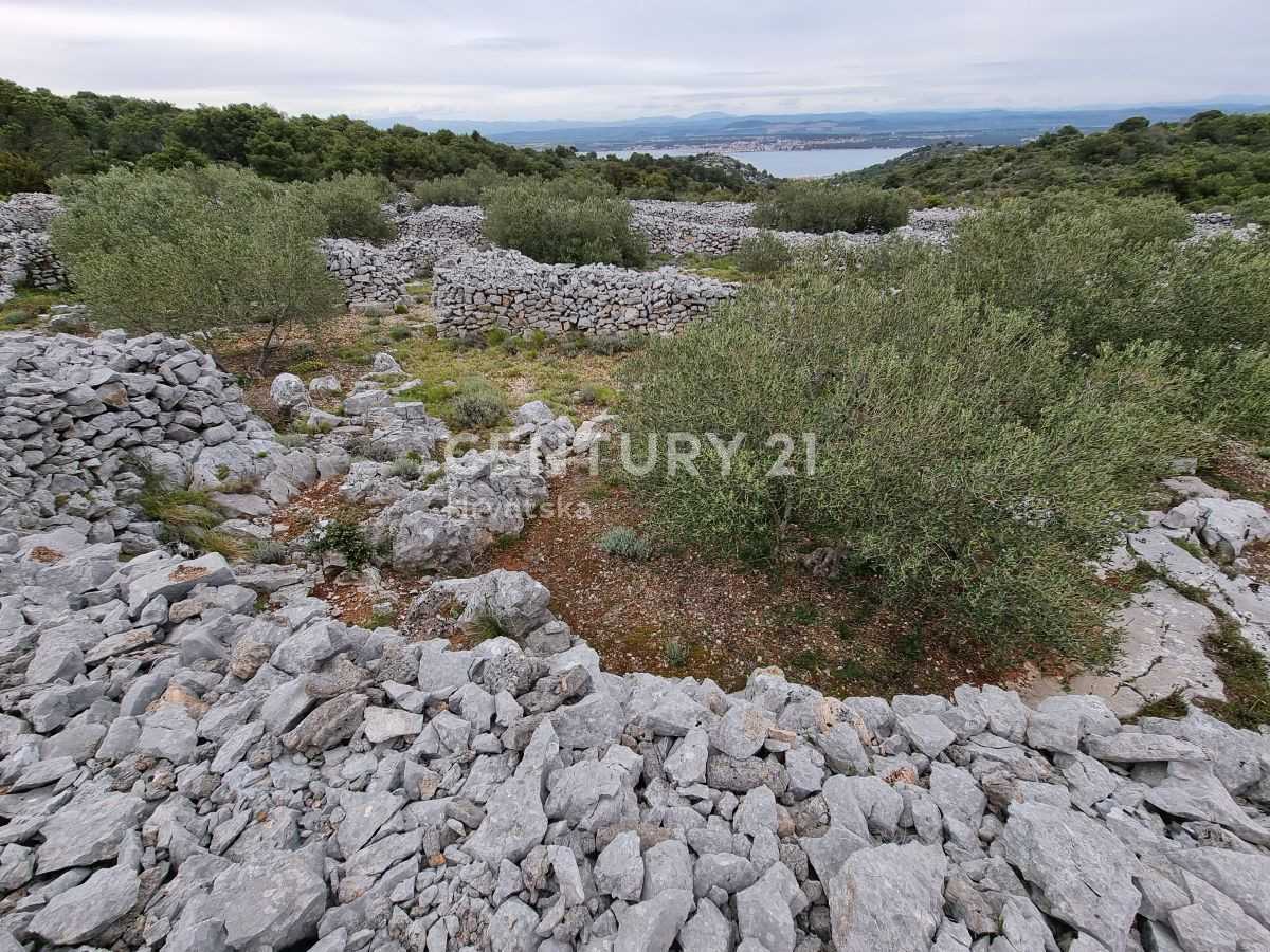 土地 在 Tkon, Zadarska županija 10789090