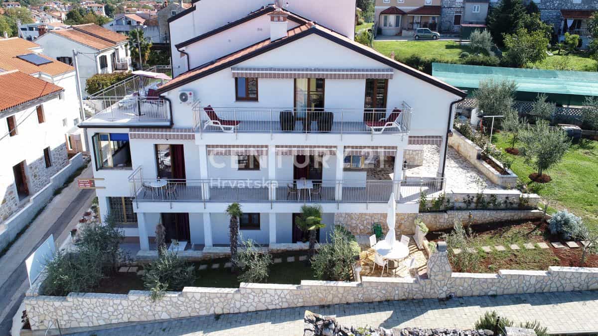 House in Funtana, Istria County 10789117