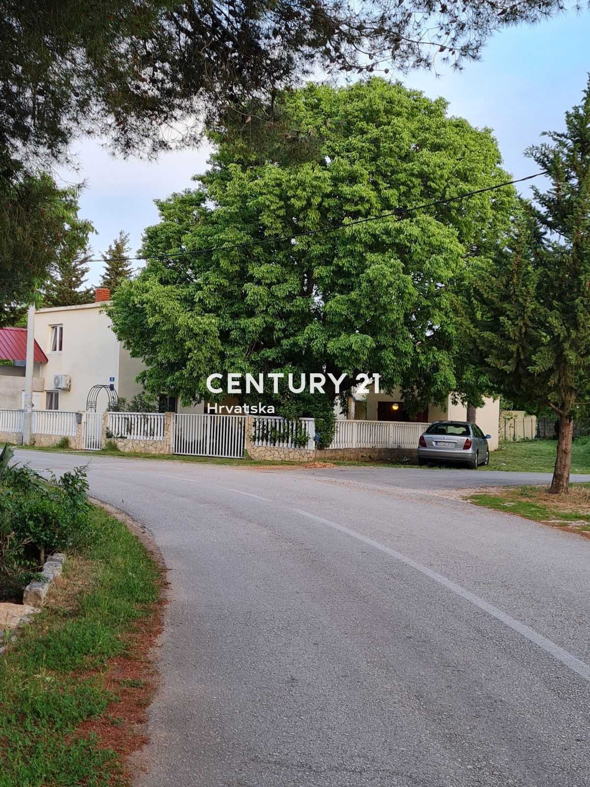 жилой дом в Obrovac, Zadar County 10789124