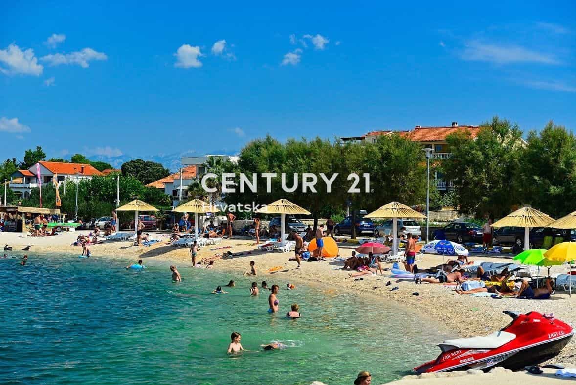 Condominium dans Vrsi, Zadar County 10789205