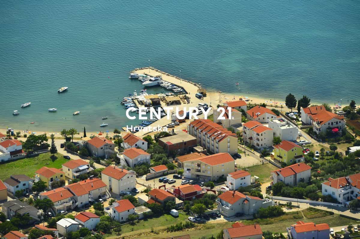 Condominium in Vrsi, Zadar County 10789206