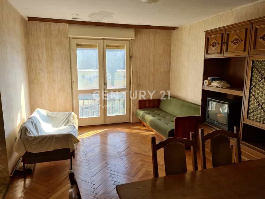 Condominium in Pican, Istarska Zupanija 10789239