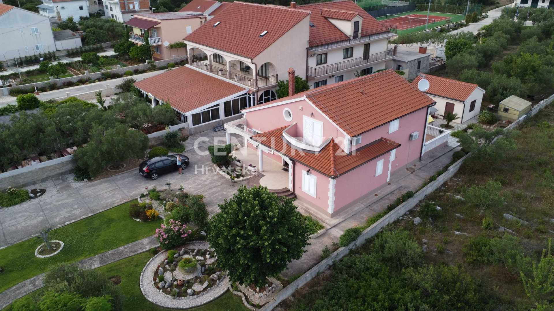 casa en Šibenik, Sibensko-Kninska Županija 10789255