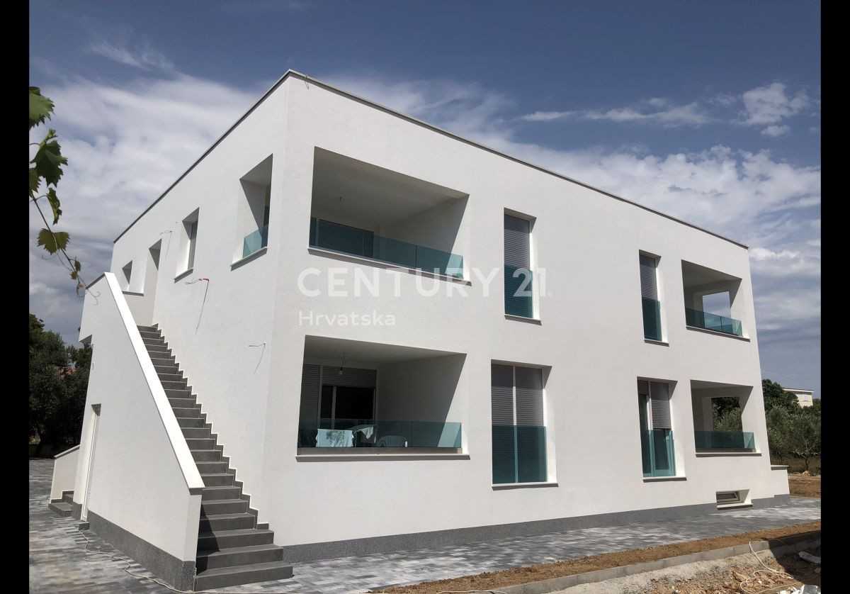 Condominium in Vir, Zadar County 10789298