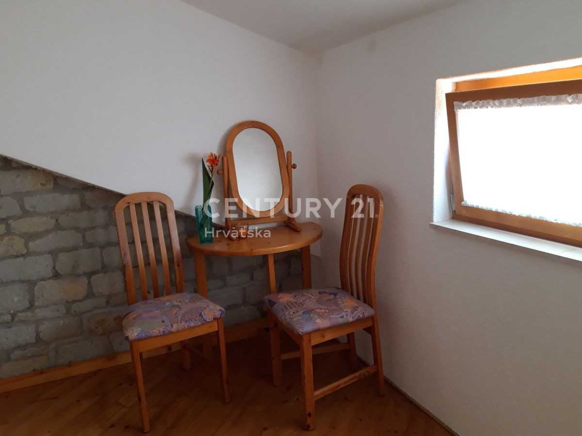 σπίτι σε Trogir, Split-Dalmatia County 10789395