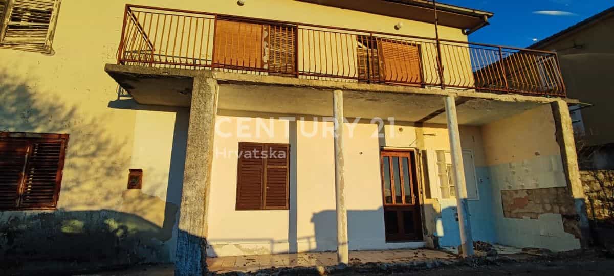 Rumah di Rijeka, Primorje-Gorski Kotar County 10789414