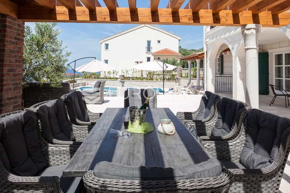 بيت في Makarska, Splitsko-dalmatinska županija 10789516