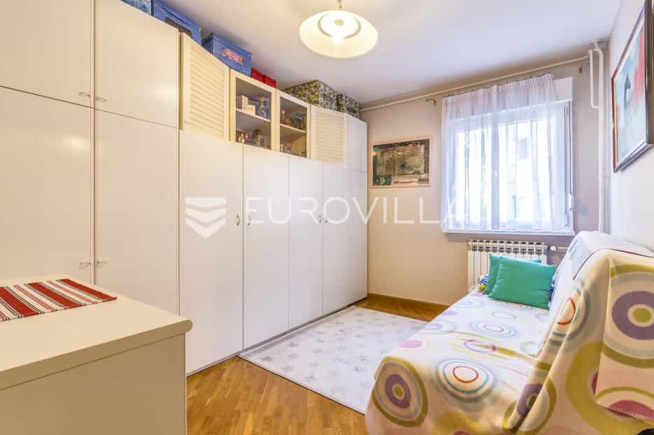 Condomínio no Zagreb,  10789764
