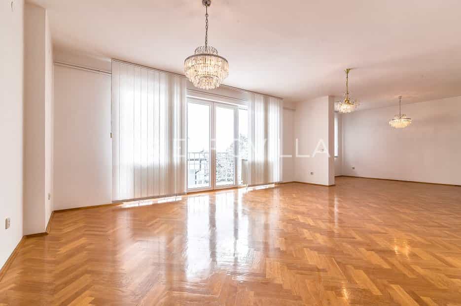 Condominium in Zagreb,  10789841