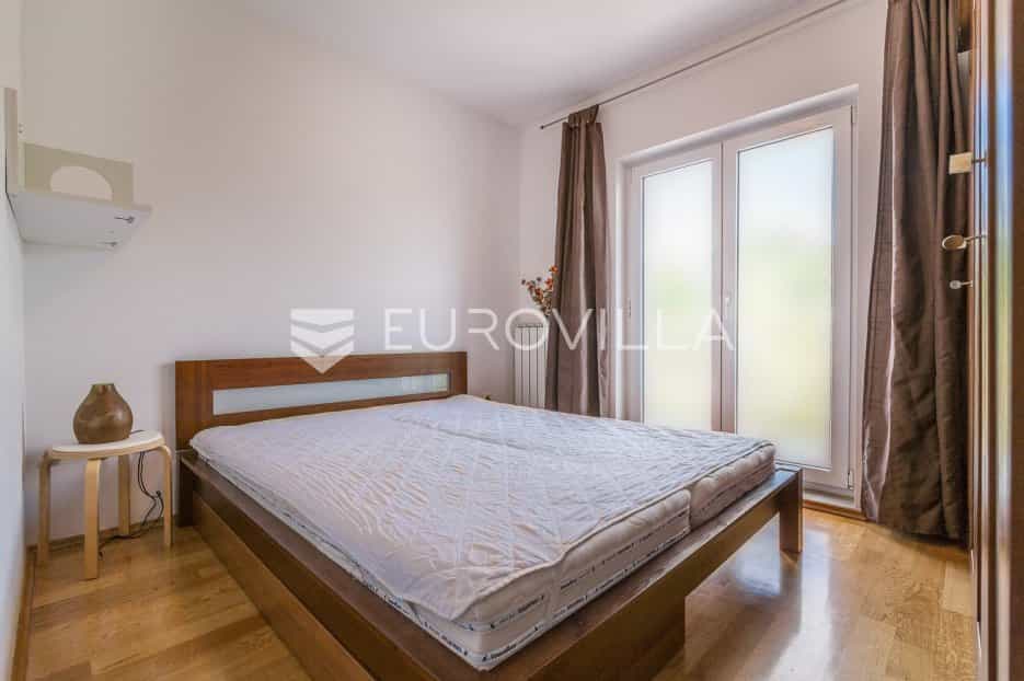 Condominium in Zagreb,  10789944