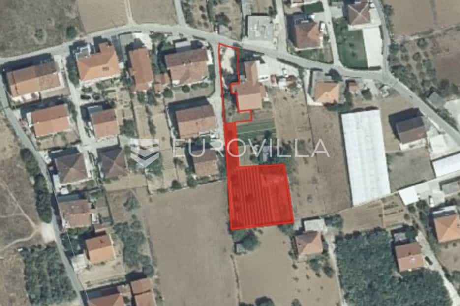 Tanah dalam Trogir, Splitsko-Dalmatinska Zupanija 10789976