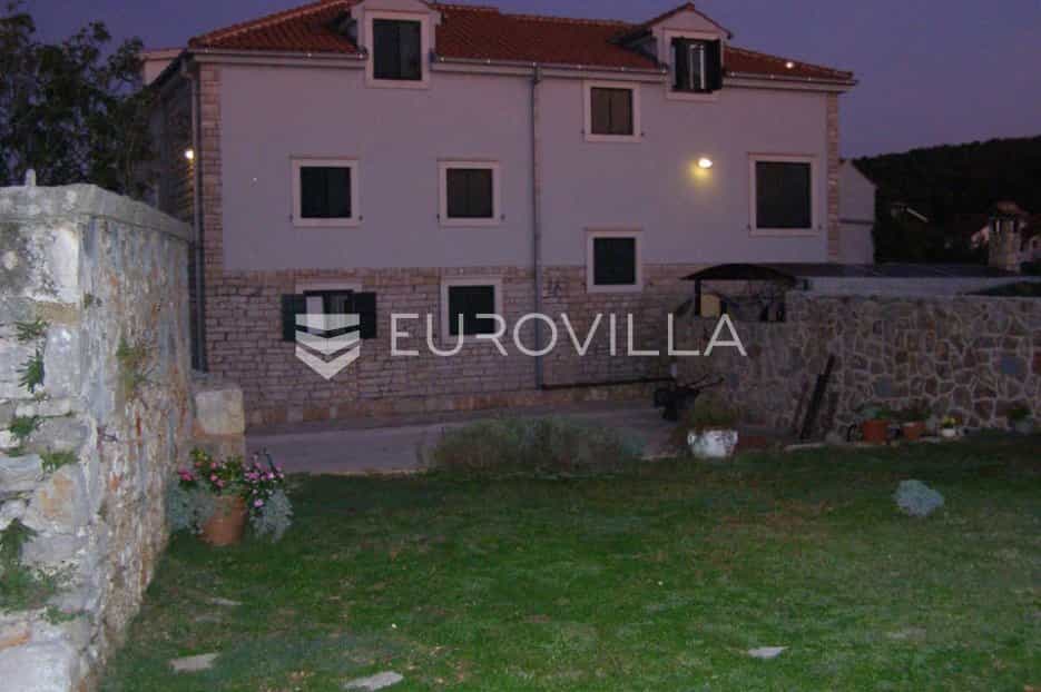 Rumah di Vrboska, Splitsko-dalmatinska županija 10789990
