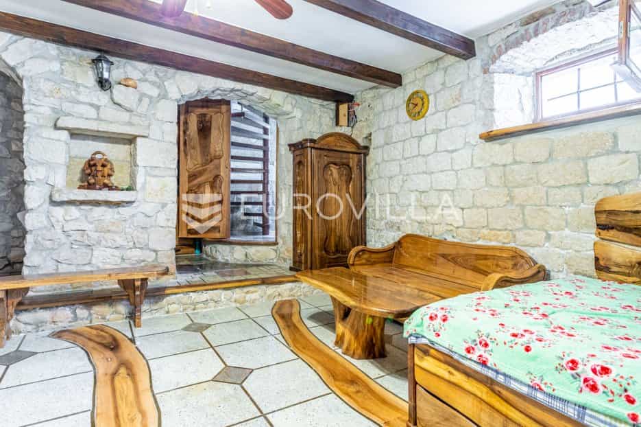 Haus im Trogir, Splitsko-Dalmatinska Zupanija 10790067