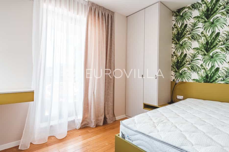Condominium in Zagreb,  10790083