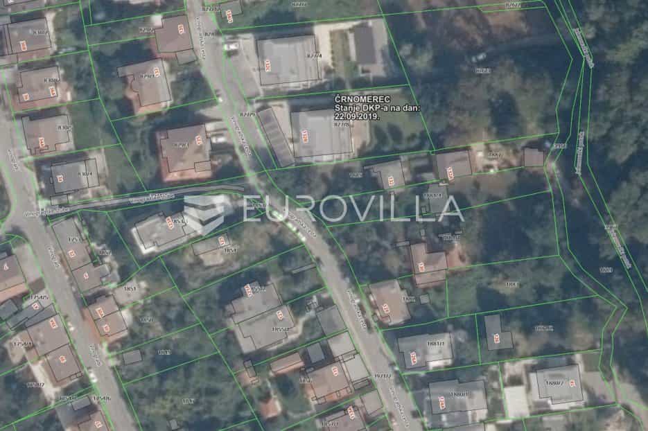 Tanah dalam Bijenik, Zagreb, Grad 10790243