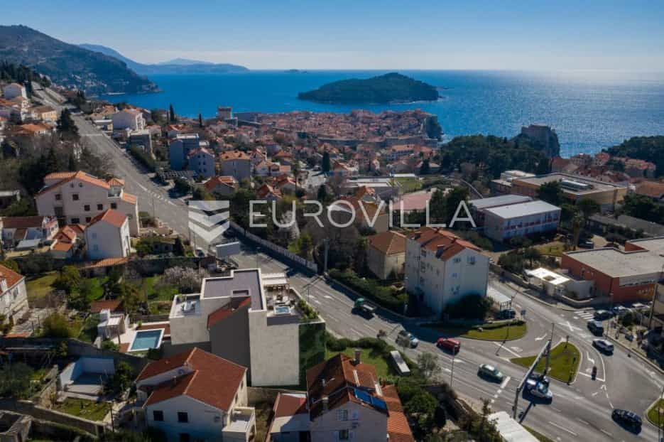 casa en Dubrovnik, Dubrovačko-Neretvanska Županija 10790361