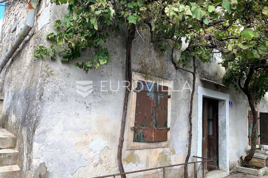 Rumah di barbar, Istarska Zupanija 10790437