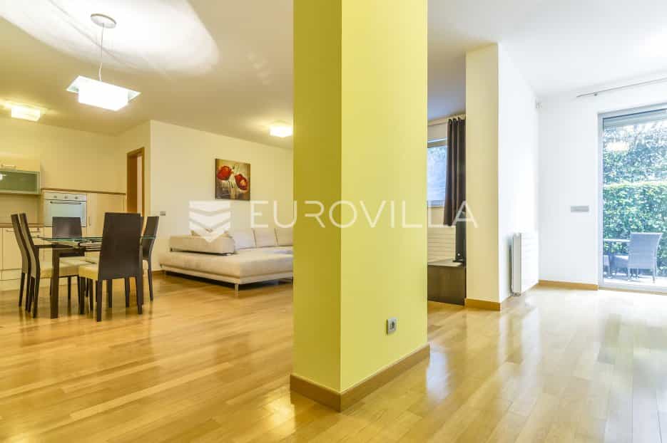 Condominium dans Zagreb, Zagreb, Grad 10790462