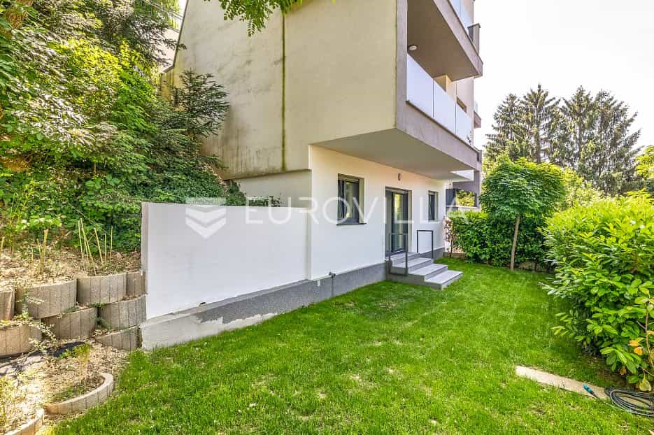 Condominium in Zagreb,  10790484