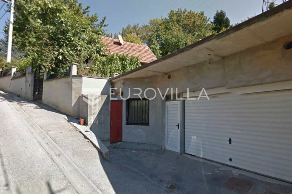 House in Zagreb,  10790490