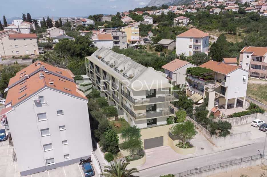 Condominium in Solin, Splitsko-dalmatinska županija 10790494