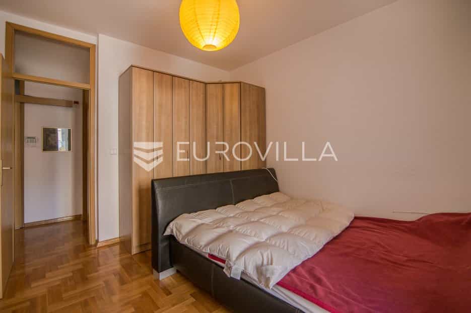 Condominium in Gracani, Zagreb, Grad 10790555