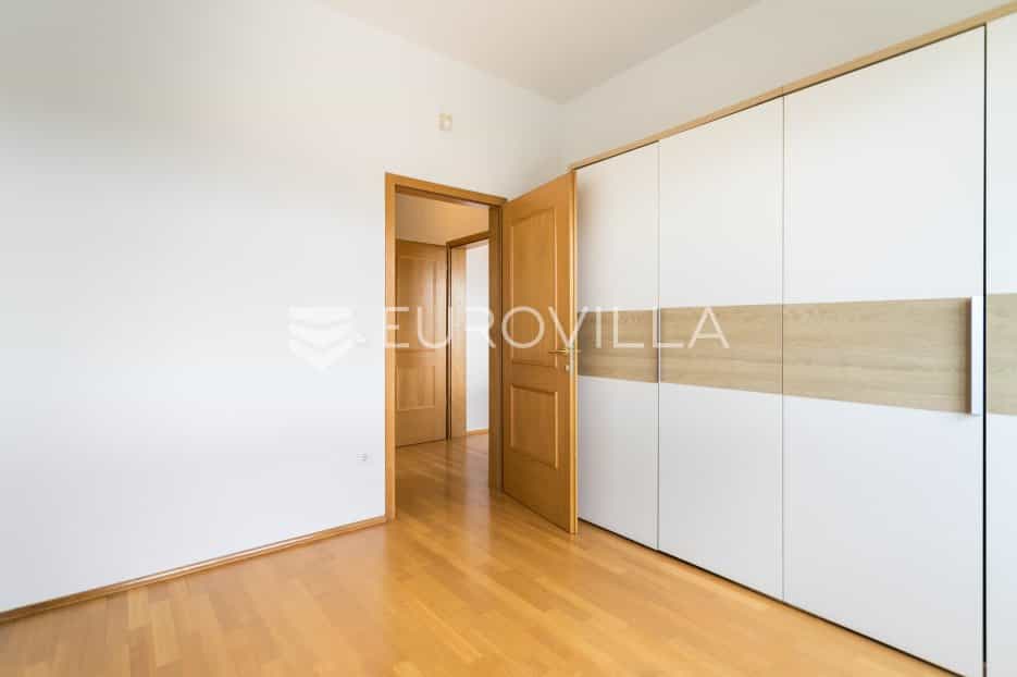 Condomínio no Zagreb,  10790573