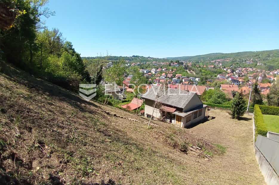 Tanah dalam Gracani, Zagreb, Grad 10790716