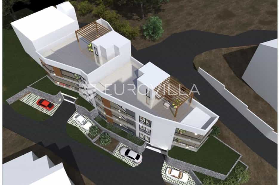 Condominium dans Liveli, Splitsko-Dalmatinska Zupanija 10790796