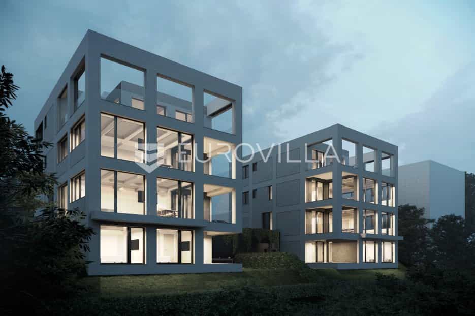 Condominium in Zagreb,  10790816