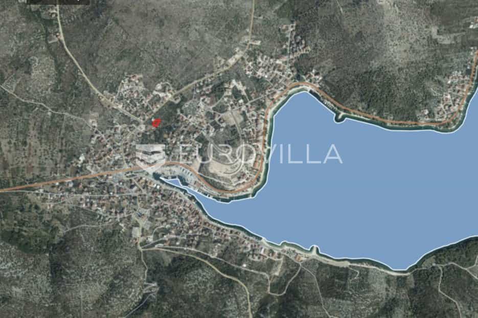 Land im Marina, Splitsko-dalmatinska županija 10790843