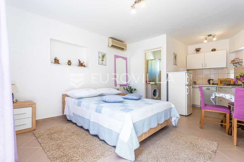 House in , Split-Dalmatia County 10791090