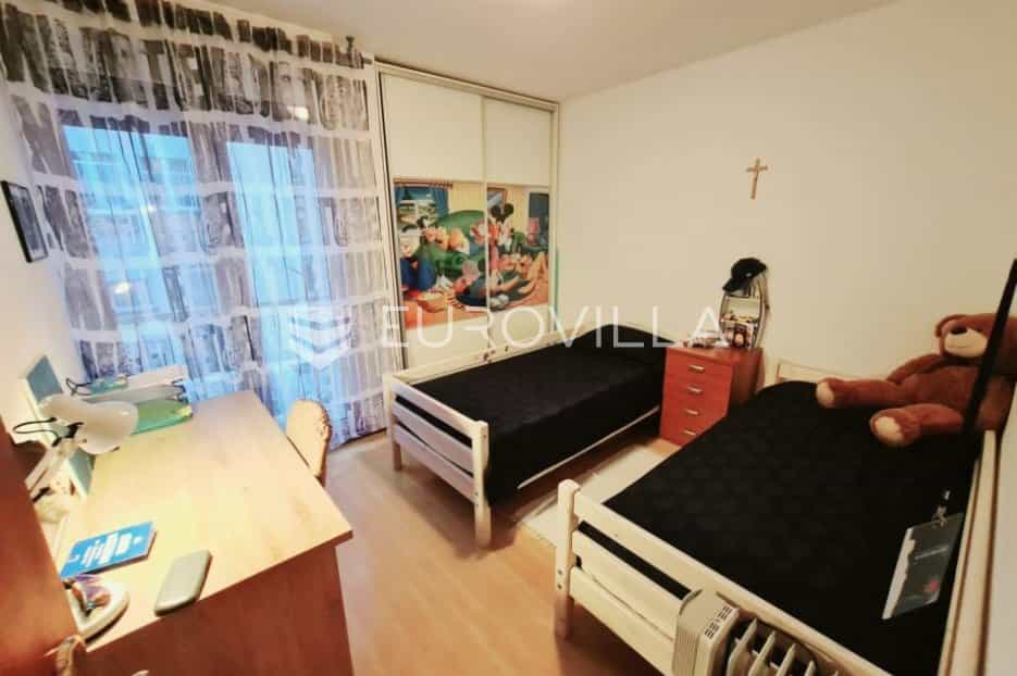 公寓 在 杜布拉瓦, 斯普利特斯科-達爾馬提亞祖帕尼亞 10791097