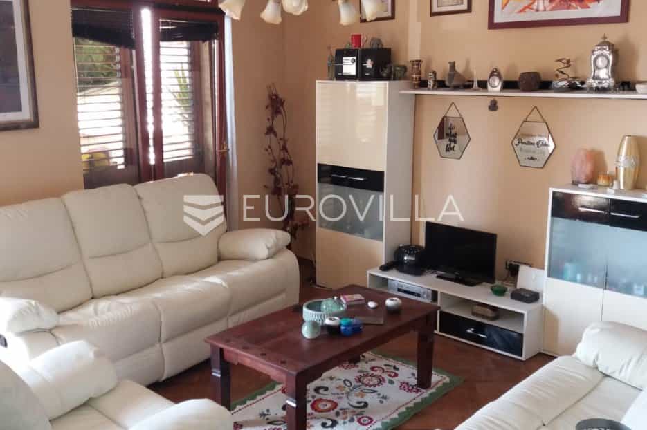 Rumah di , Split-Dalmatia County 10791155