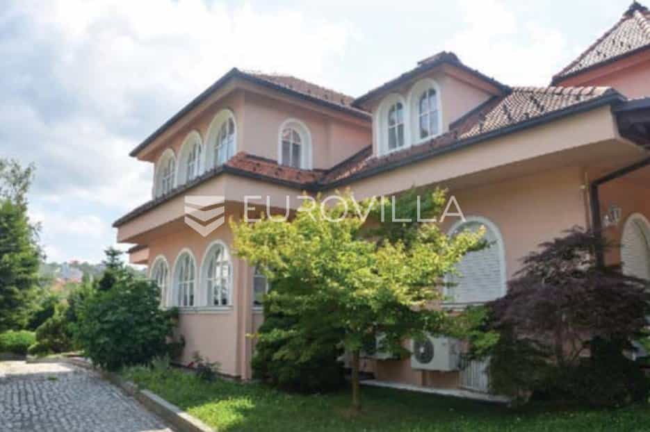 rumah dalam Crna Voda, Zagreb, Grad 10791217