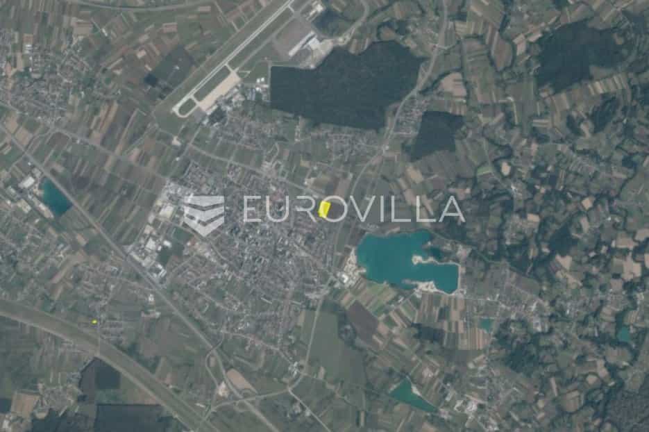 Γη σε Velika Gorica, Zagrebacka Zupanija 10791225