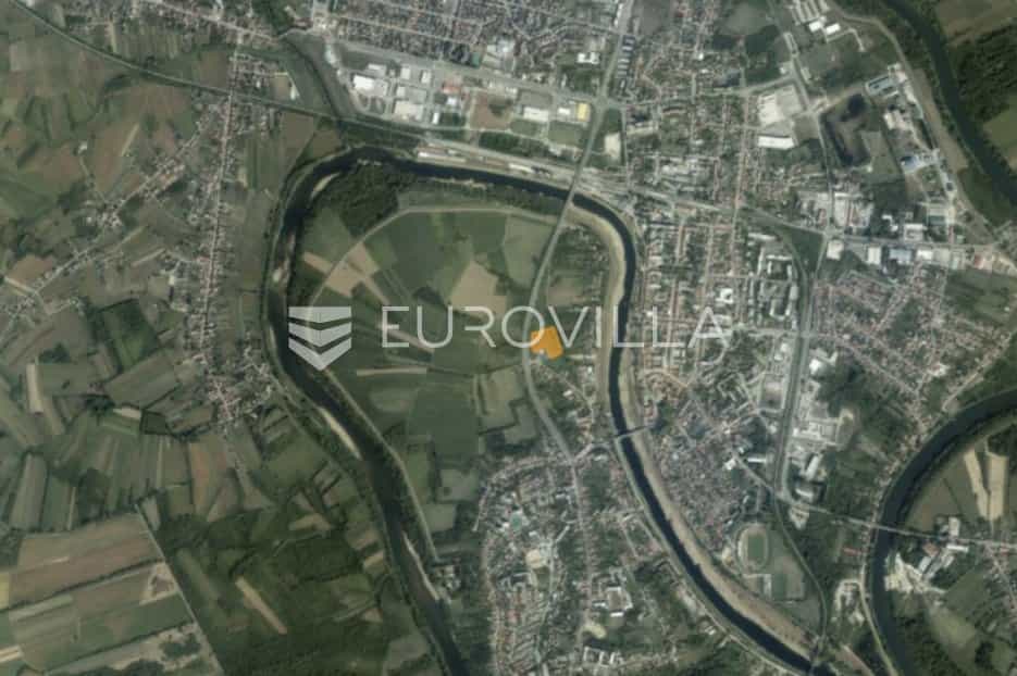 Land in Sisak, Sisacko-Moslavacka Zupanija 10791440