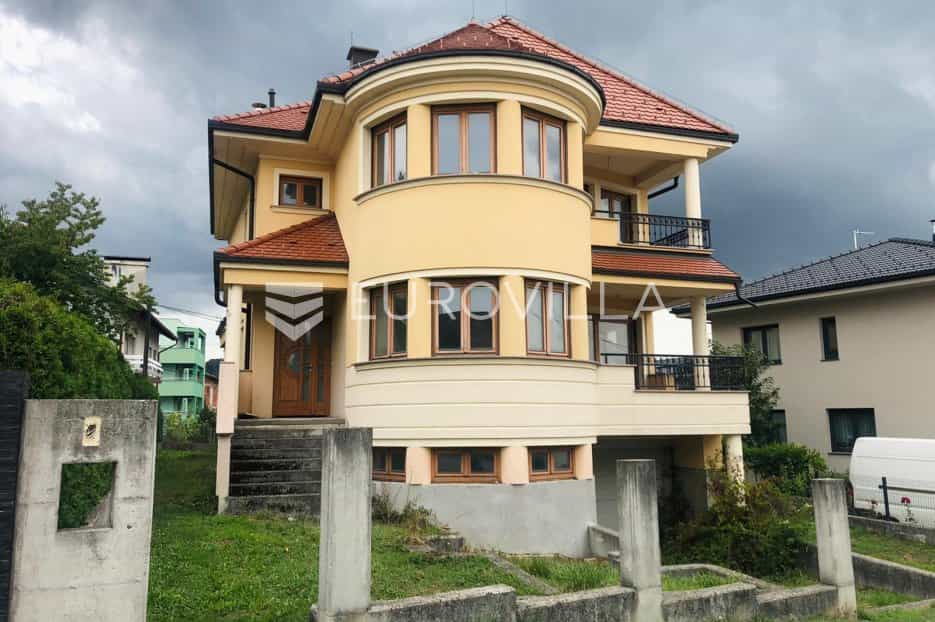 жилой дом в Самобор, Загребачка Зупания 10791529