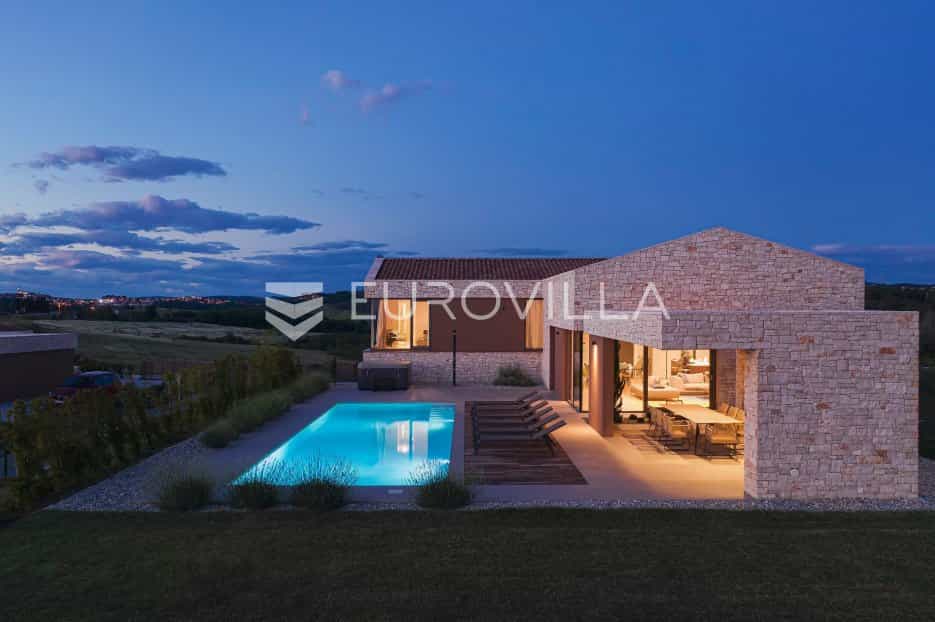 House in Brtonigla, Istarska županija 10791551
