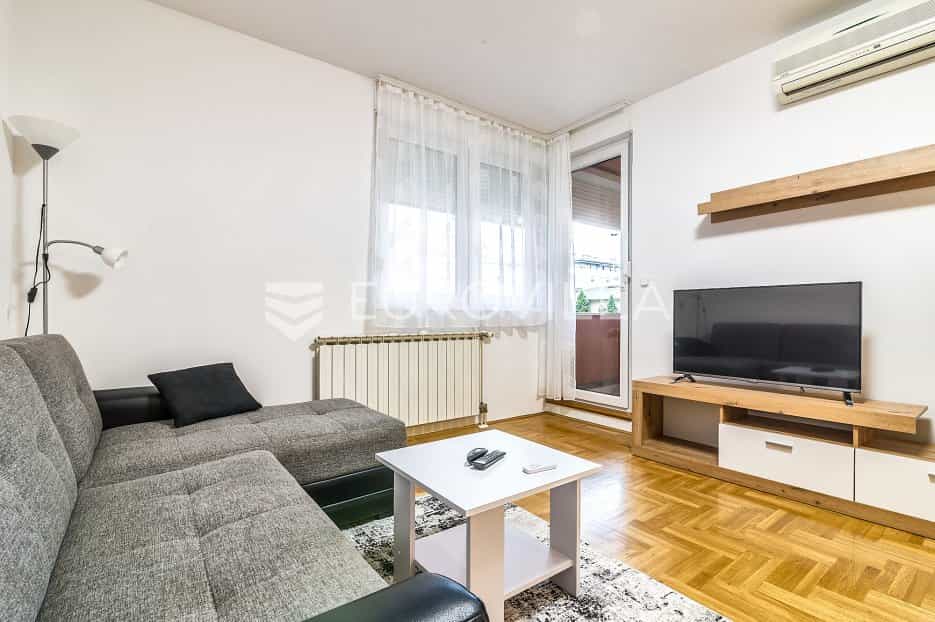 Condominium in Zagreb,  10792071