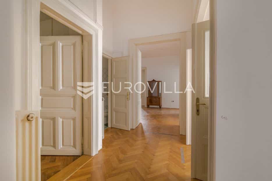 Condominium in Zagreb, Zagreb, grad 10792183