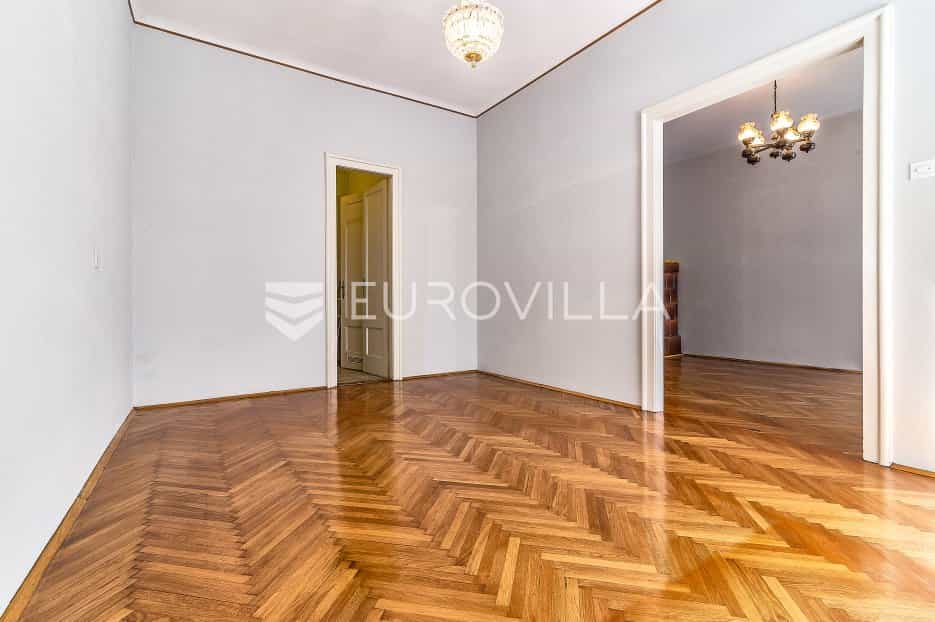Condominium in Zagreb, Zagreb, Grad 10792232