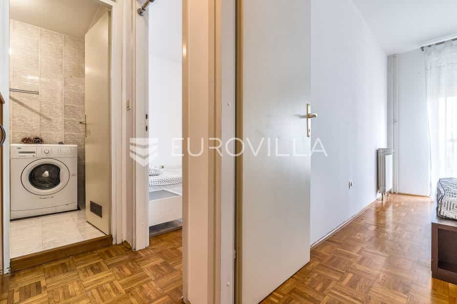 Condominium dans Zagreb,  10792306