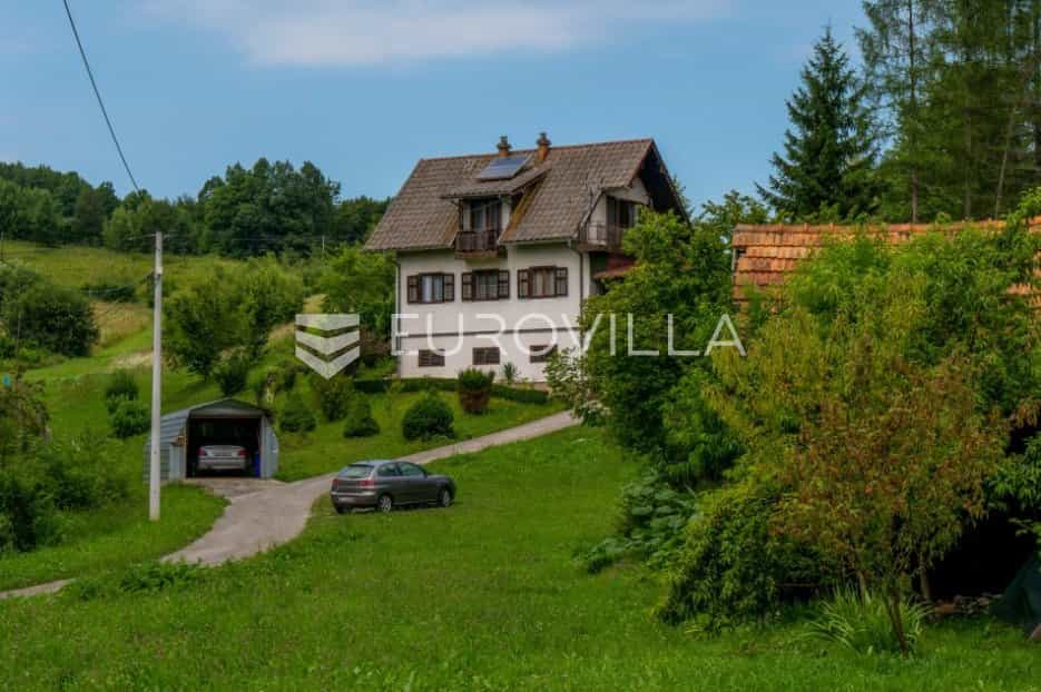 casa en Netretić, Karlovačka Županija 10792311