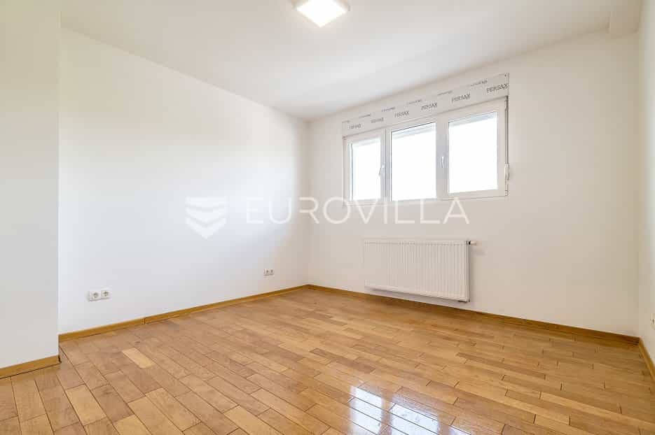 Condominium in Remete, Zagreb, Grad 10792314