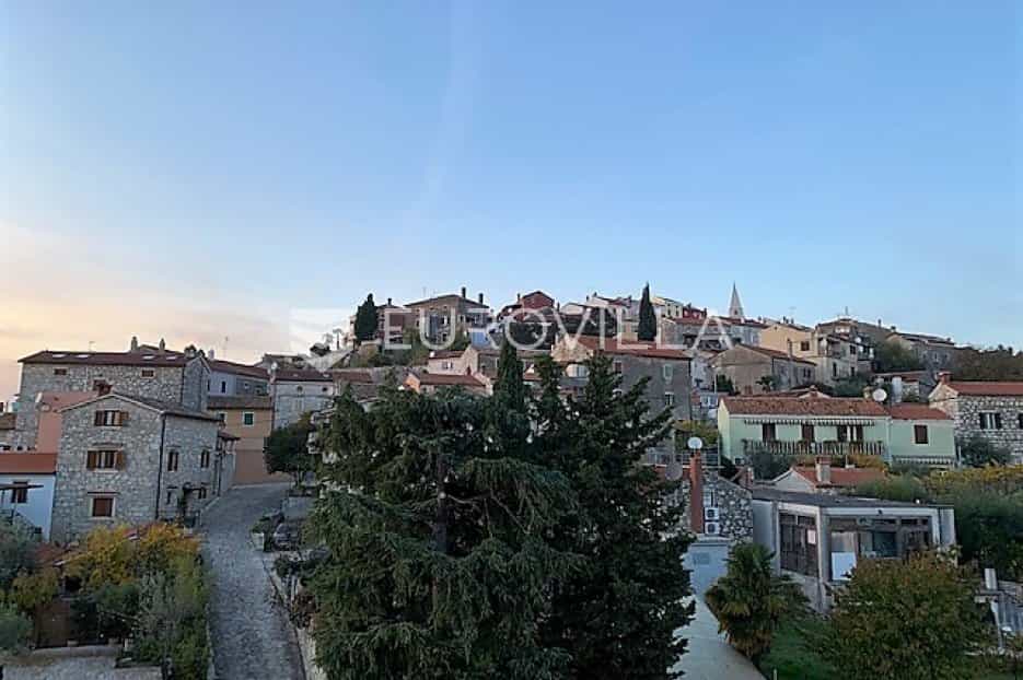 Eigentumswohnung im Vrsar, Istarska Zupanija 10792705