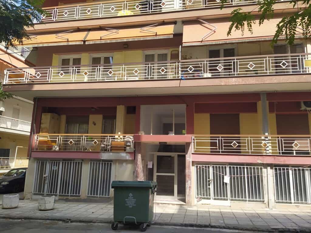 Condominium in Thessaloniki,  10792841
