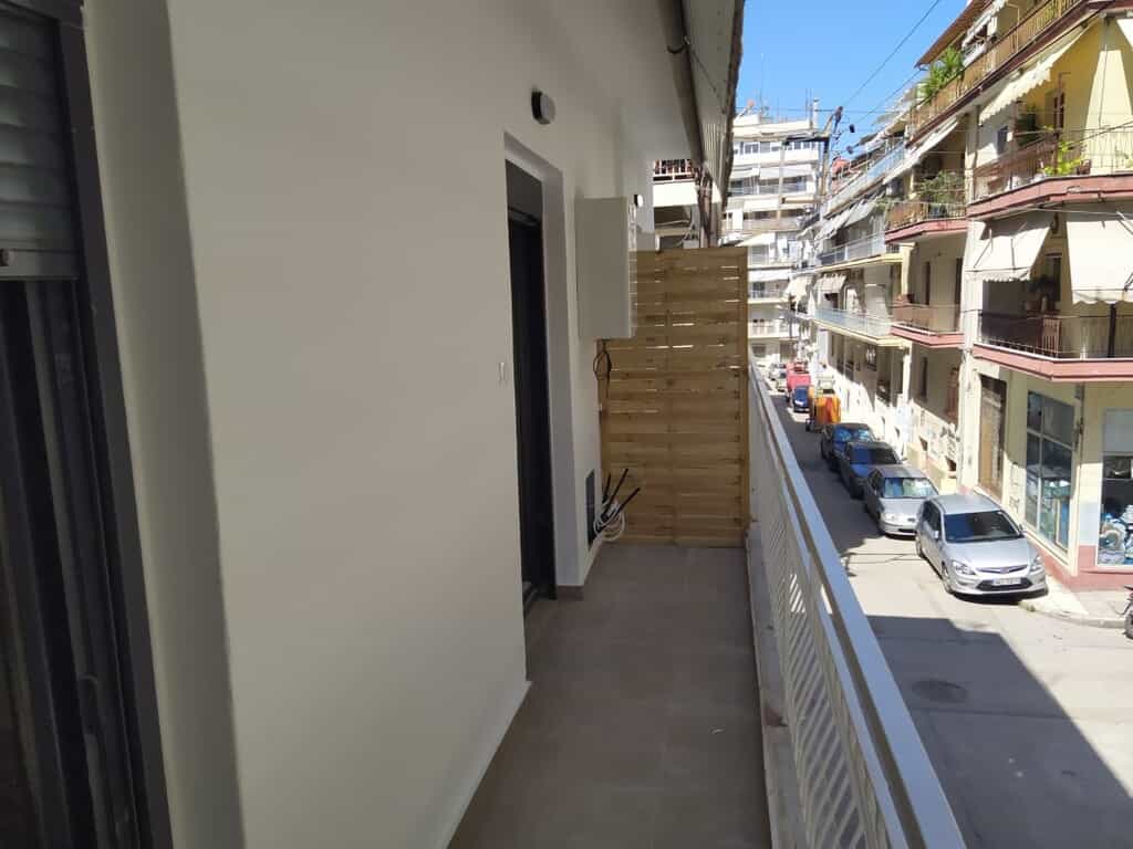 Condominio nel Thessaloniki,  10793206
